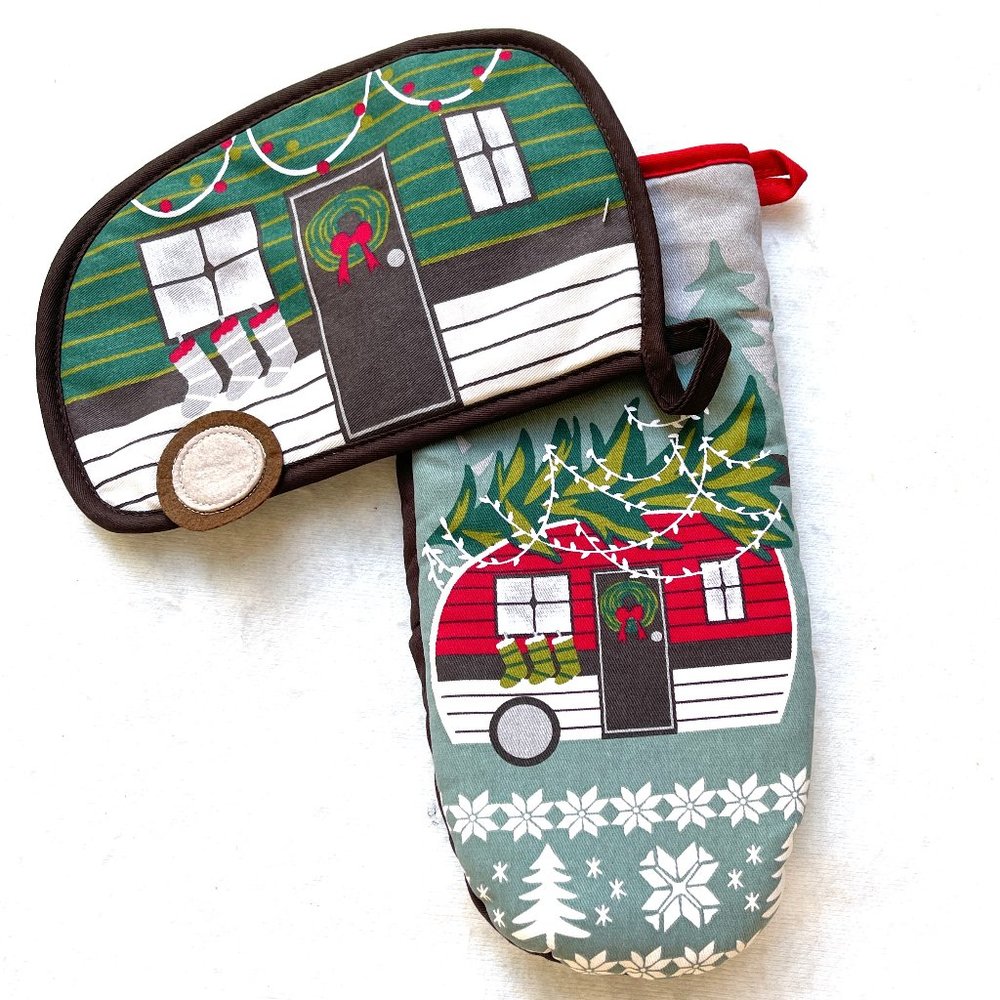 NWT XMas Oven Mitts & Potholder Set - Picture 1 of 6